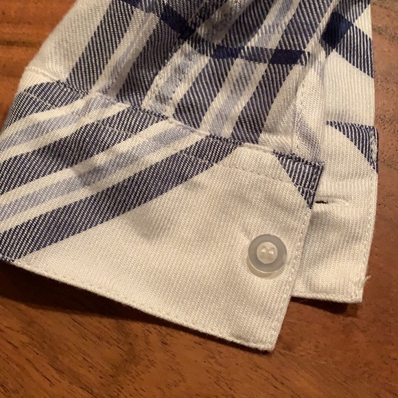 Max & Mia Long Sleeve Button Down Plaid Shirt - Picture 5 of 9